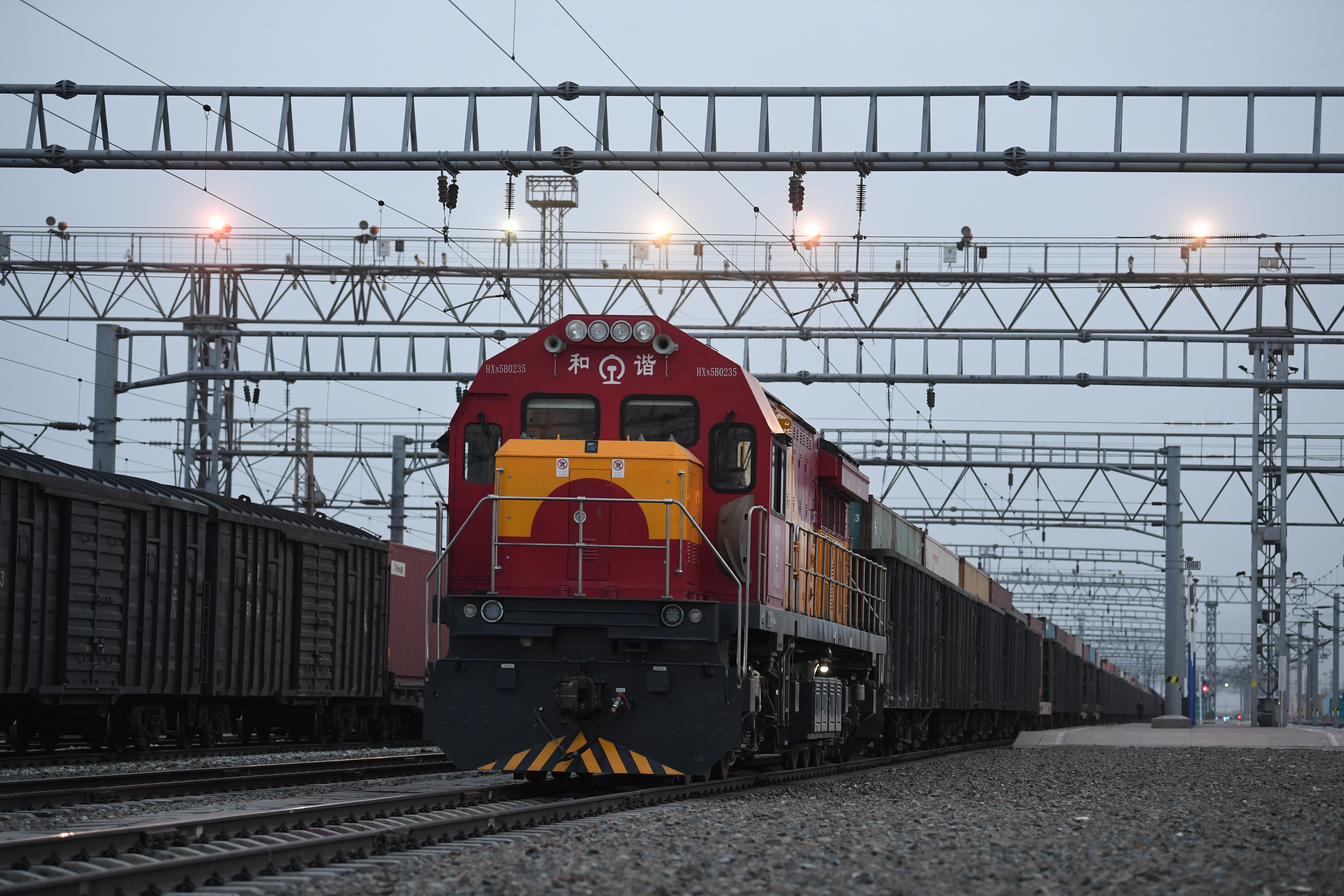 Китай польша. Новый китайский товарный поезд. Why is Rail freight Cross-border today?. Сколько дней едет грузовой поезд Китай Екатеринбург.